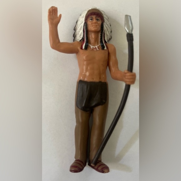 Mojo native american 3 1/2” figurine made in 2013 - Picture 1 of 9